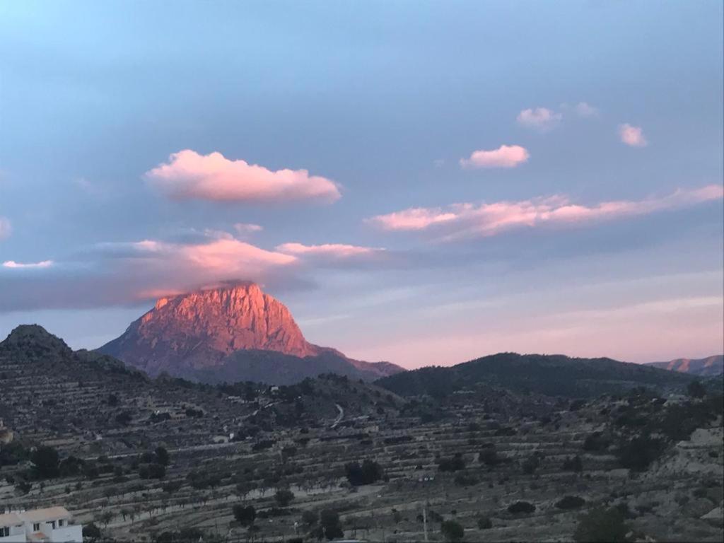Dos Senoras Gordas Relleu Exteriör bild